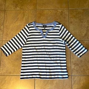 Jones New York navy blue & white striped shirt with gold neck chain, Womens 1X